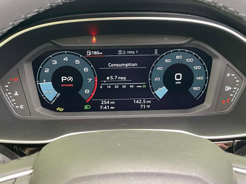 New 2025 Audi Q3 2.0T Premium image 41