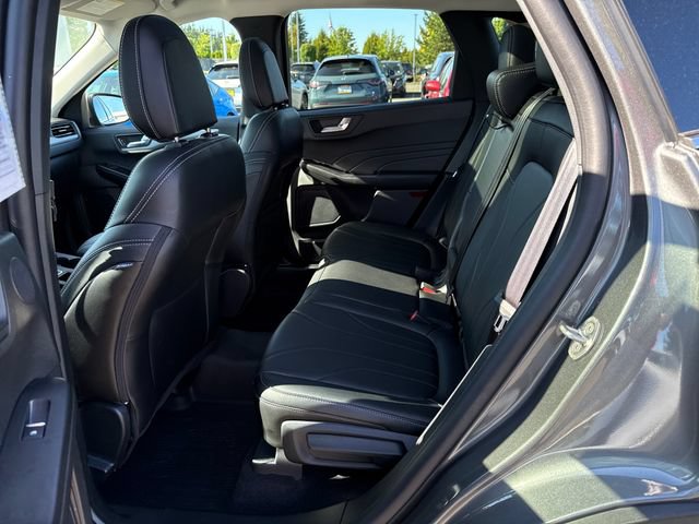 Used 2025 Ford Escape Platinum w/ Premium Technology Package AWD/4WD image 14