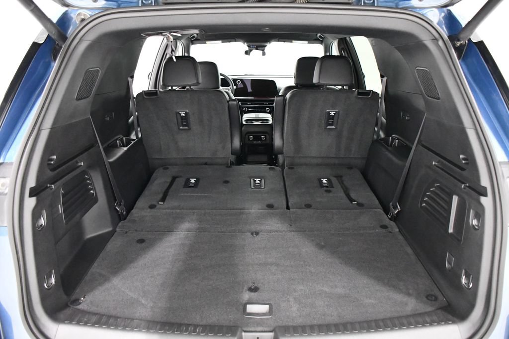 Used 2025 Chevrolet Traverse Z71 w/ Driver Confidence Package AWD/4WD image 24