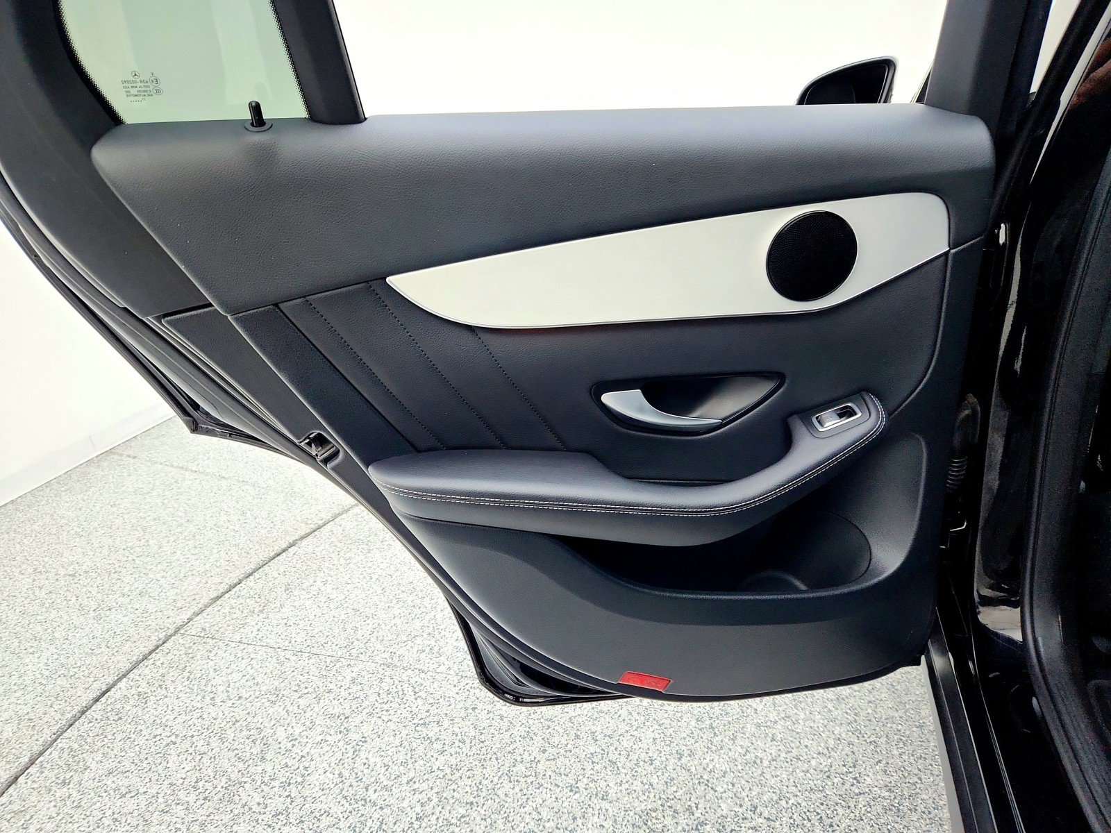 Certified 2022 Mercedes-Benz GLC 300 image 22