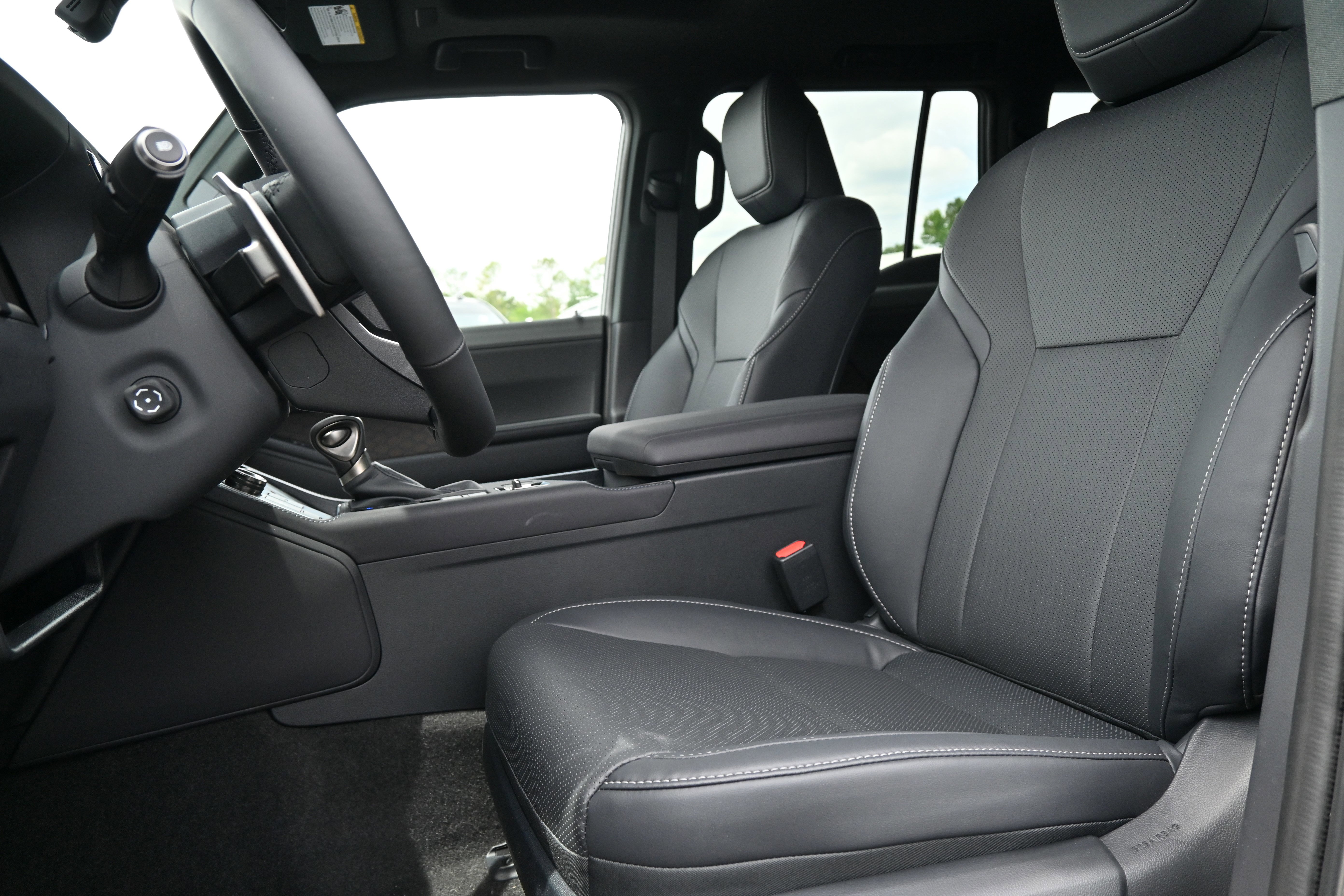 Used 2026 Lexus GX 550 w/ Accessory Package (2T) AWD/4WD image 16
