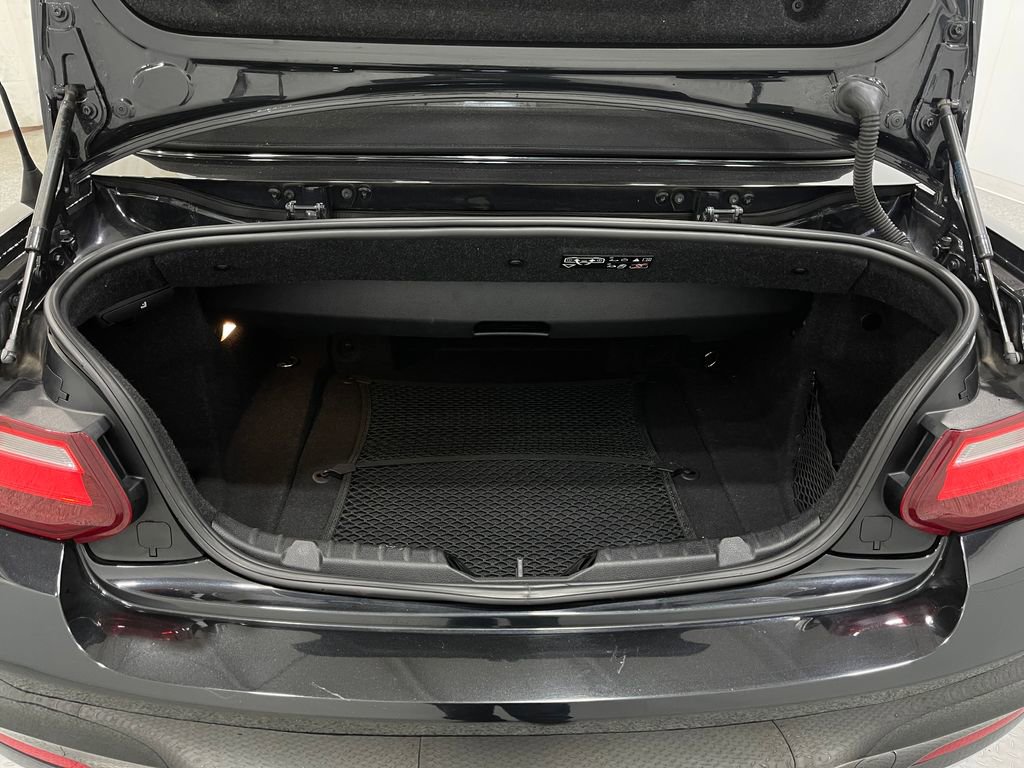 Used 2016 BMW M235i Convertible image 24