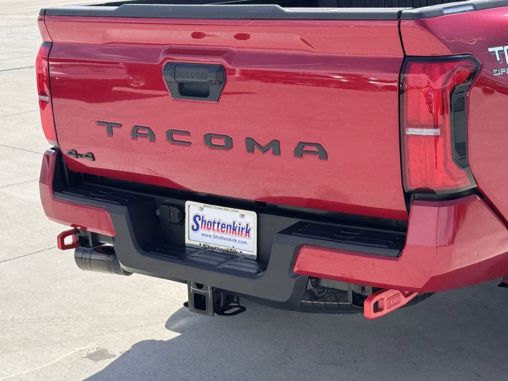 Used 2025 Toyota Tacoma TRD Off-Road image 6