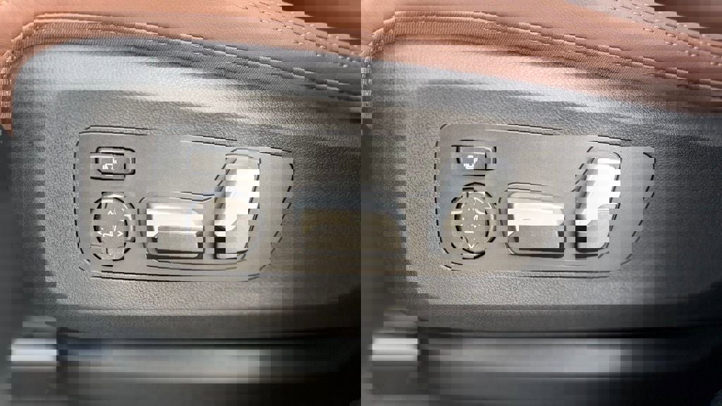 New 2026 BMW X5 xDrive40i w/ M Sport Package image 18