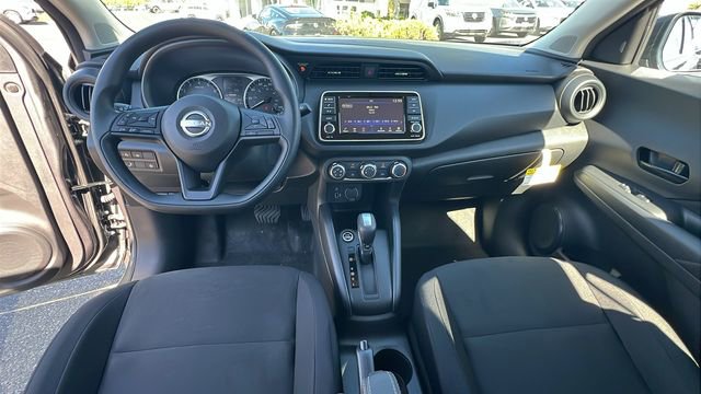 New 2025 Nissan Kicks Play S image 17
