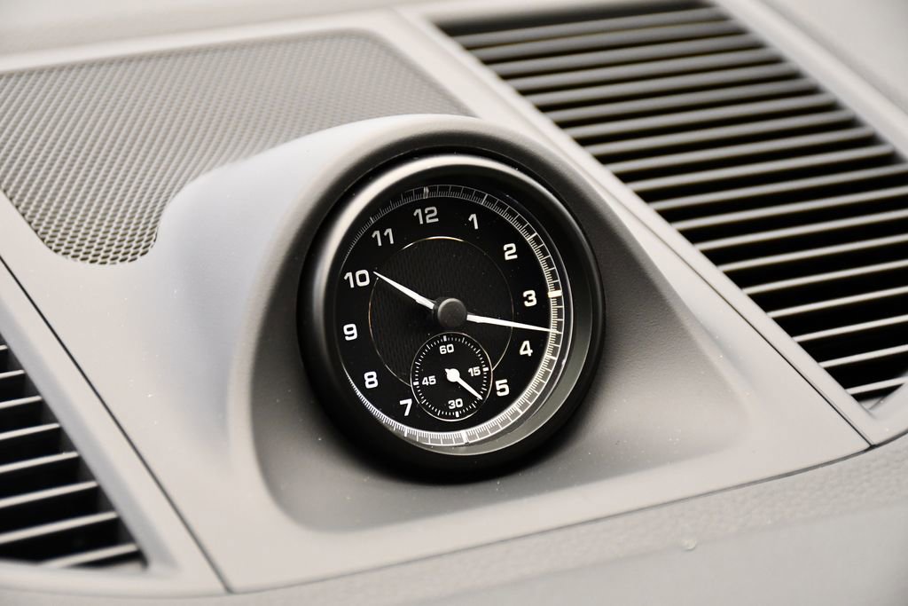 Certified 2025 Porsche Macan image 20