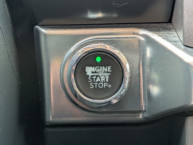 Used 2022 Ford F150 Lariat RWD image 20
