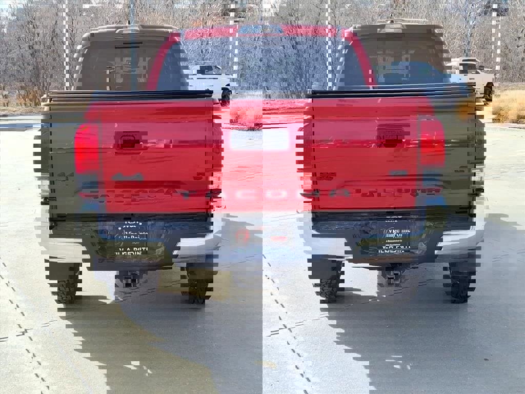 Used 2019 Toyota Tacoma SR5 image 5