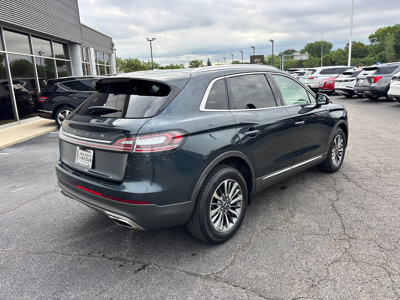 Certified 2023 Lincoln Nautilus AWD w/ Premium Package image 7