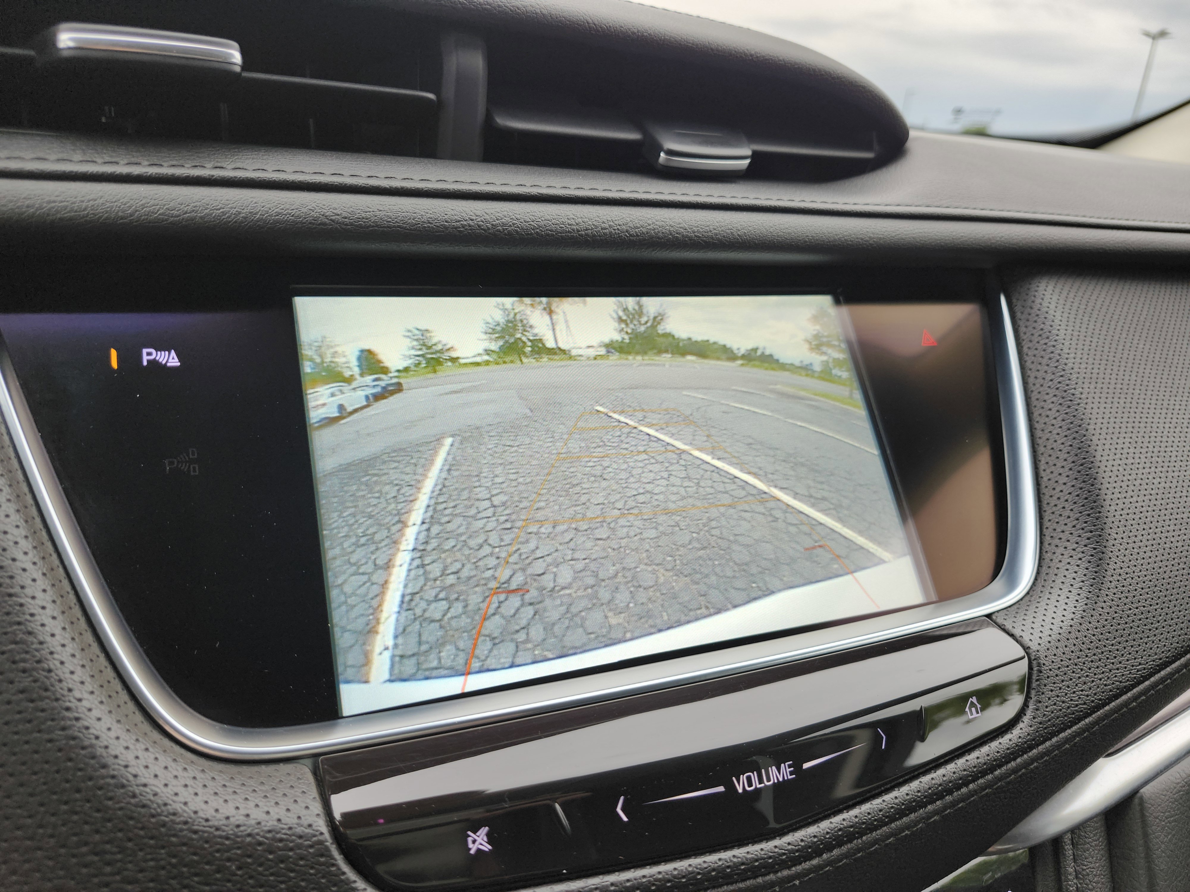 Used 2018 Cadillac XT5 Premium Luxury AWD/4WD image 6