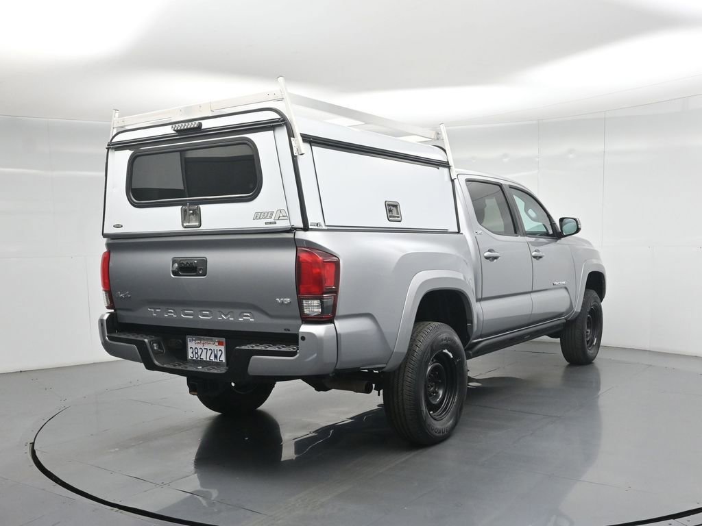 Used 2020 Toyota Tacoma SR5 AWD/4WD image 26
