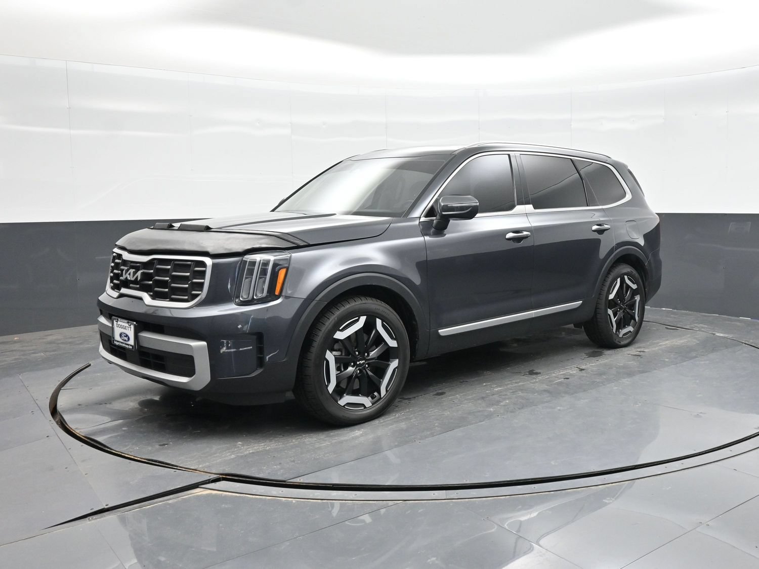 Used 2024 Kia Telluride S w/ S Sunroof Package