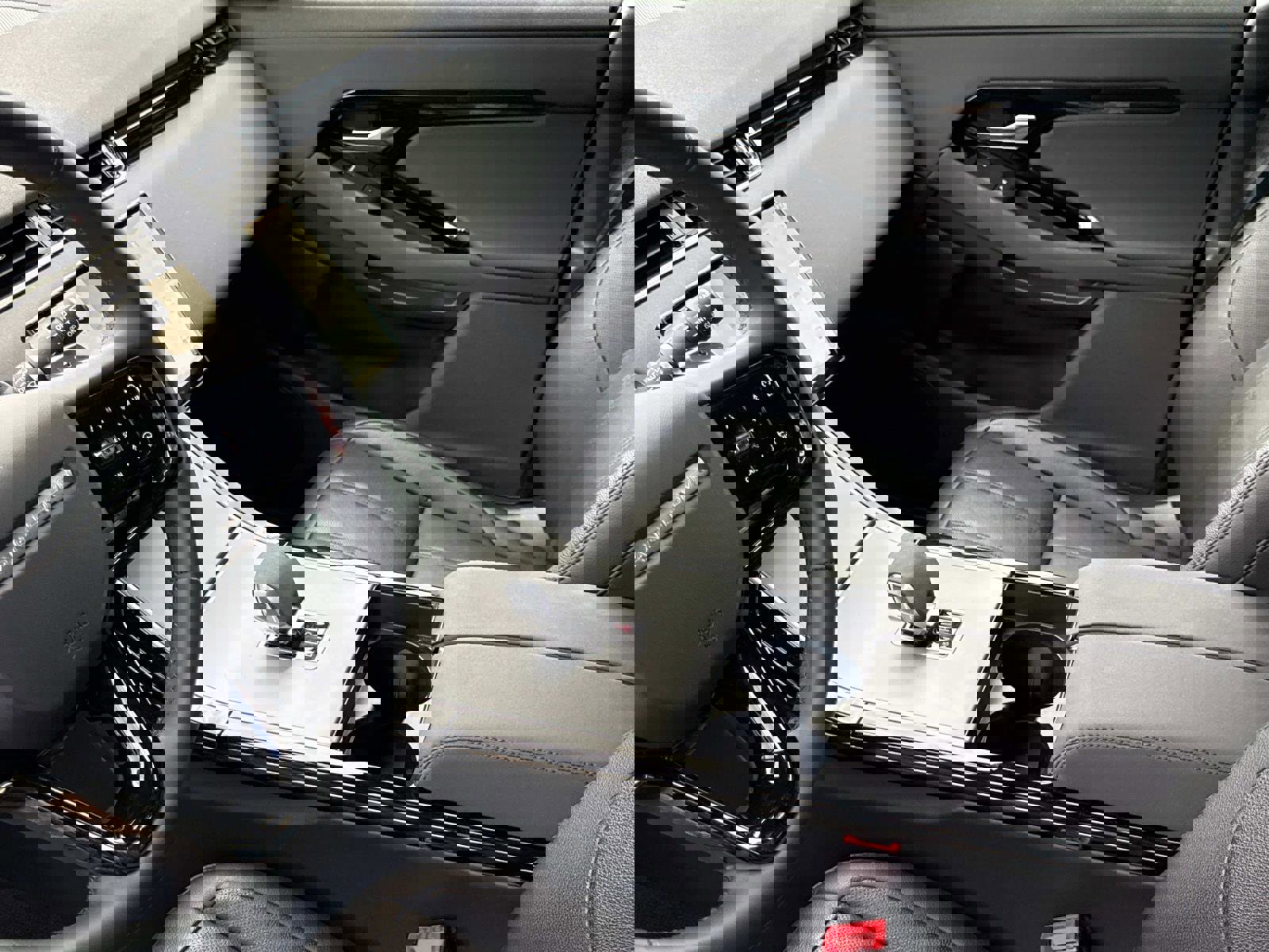 Certified 2024 Land Rover Range Rover Evoque S image 20