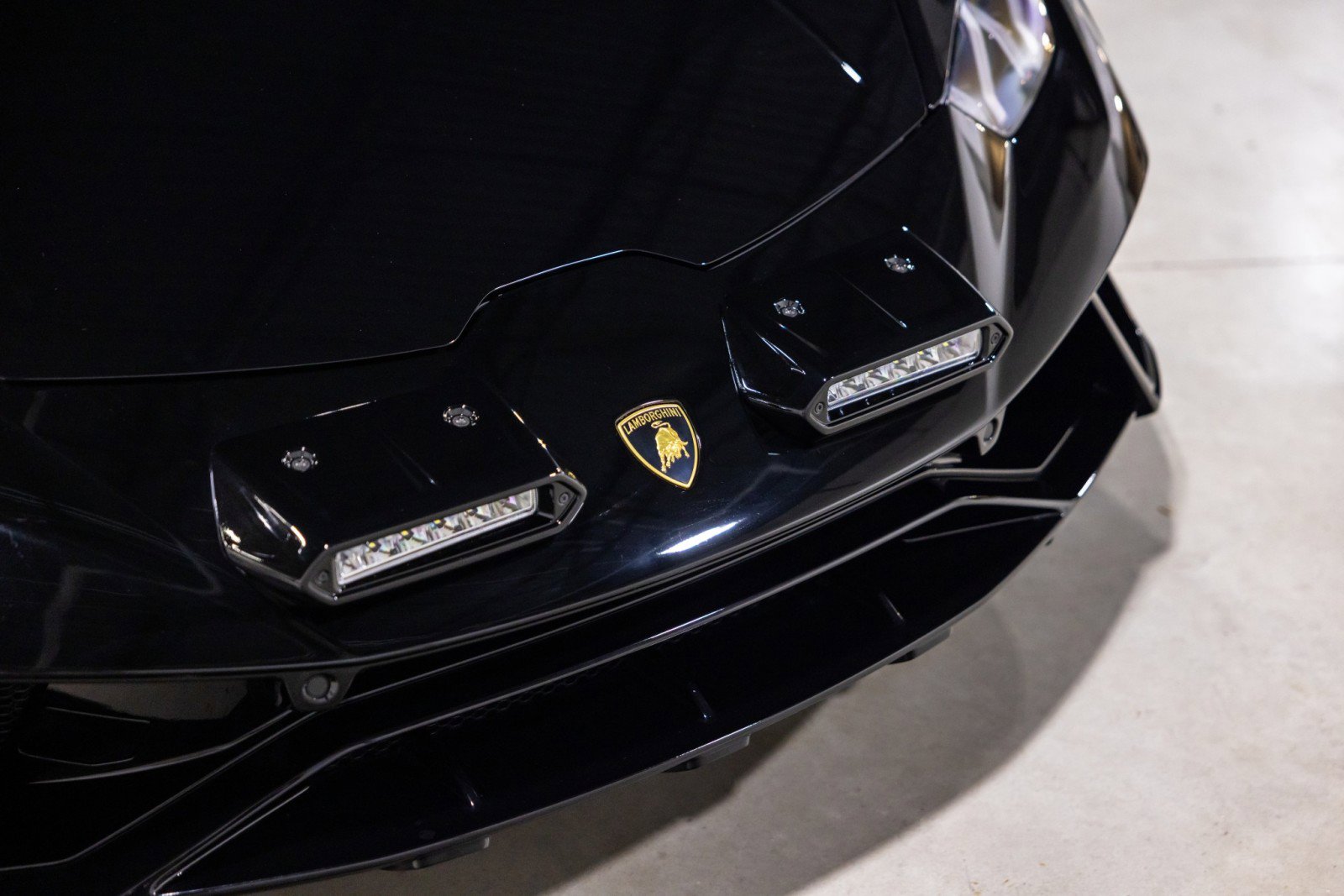 Used 2024 Lamborghini Huracan Sterrato AWD/4WD image 23