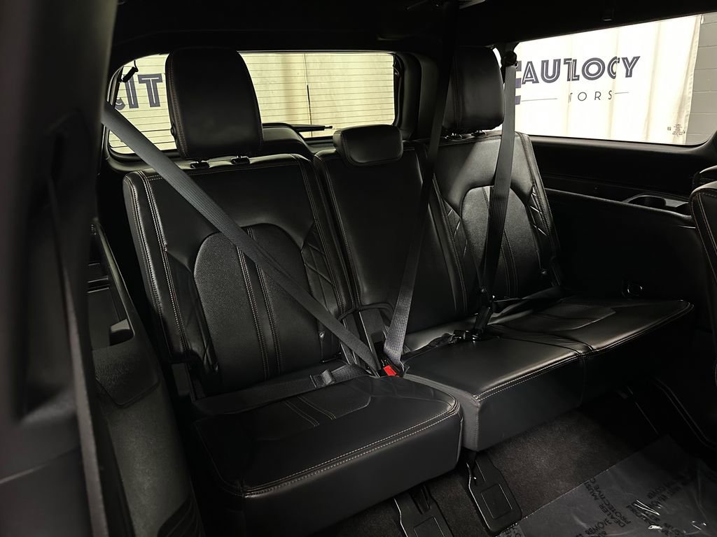 Used 2023 Ford Expedition Max Platinum AWD/4WD image 22