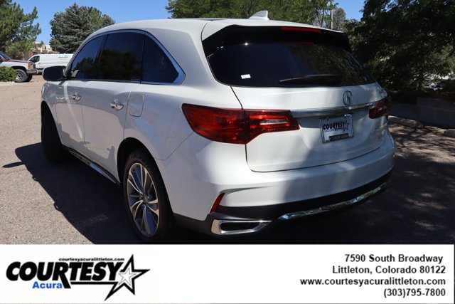 Used 2017 Acura MDX w/ Technology Package AWD/4WD image 4