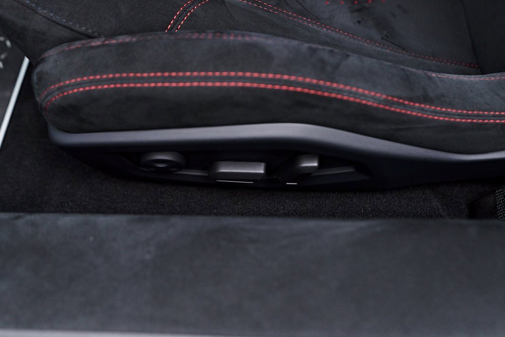 Used 2018 Lamborghini Huracan Performante image 55