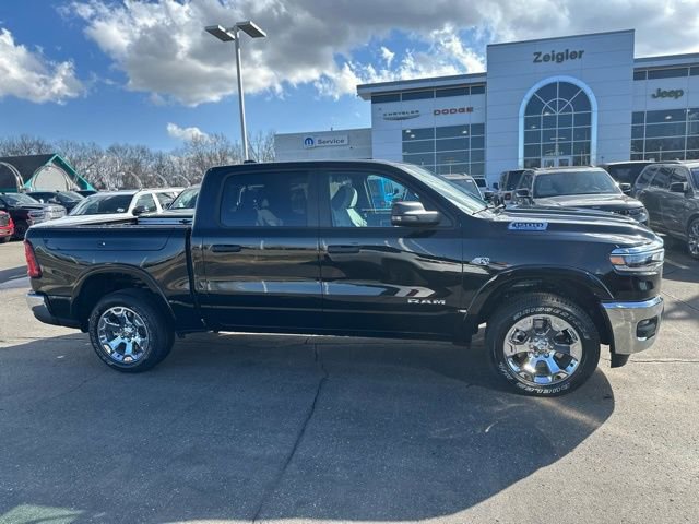 New 2026 RAM 1500 4x4 Crew Cab image 7