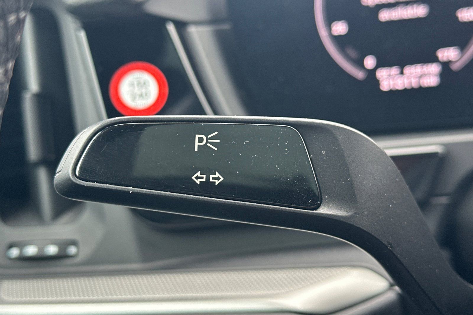 Used 2024 Porsche Cayenne image 37