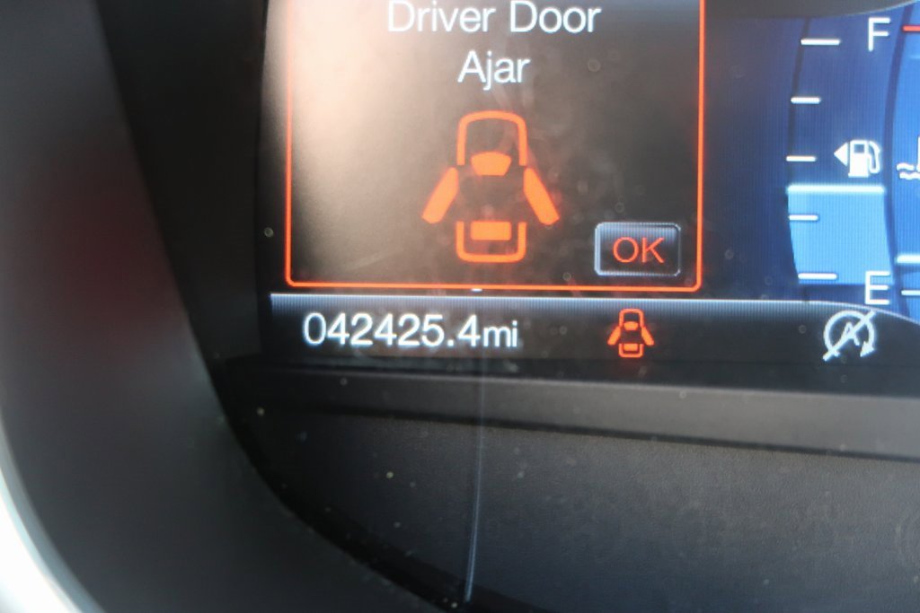 Used 2020 Ford Fusion SE image 22