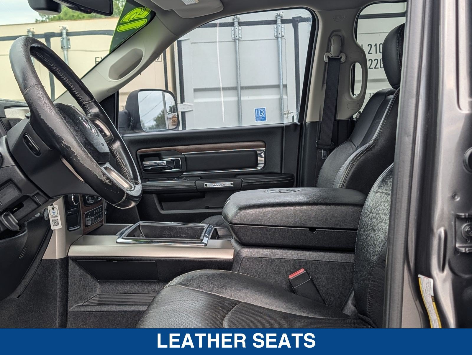 Used 2015 RAM 3500 Laramie w/ Convenience Group AWD/4WD image 21