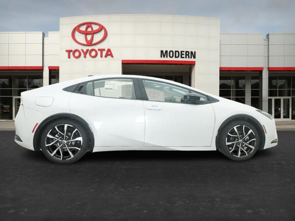 New 2026 Toyota Prius Plug-In Hybrid FWD image 26