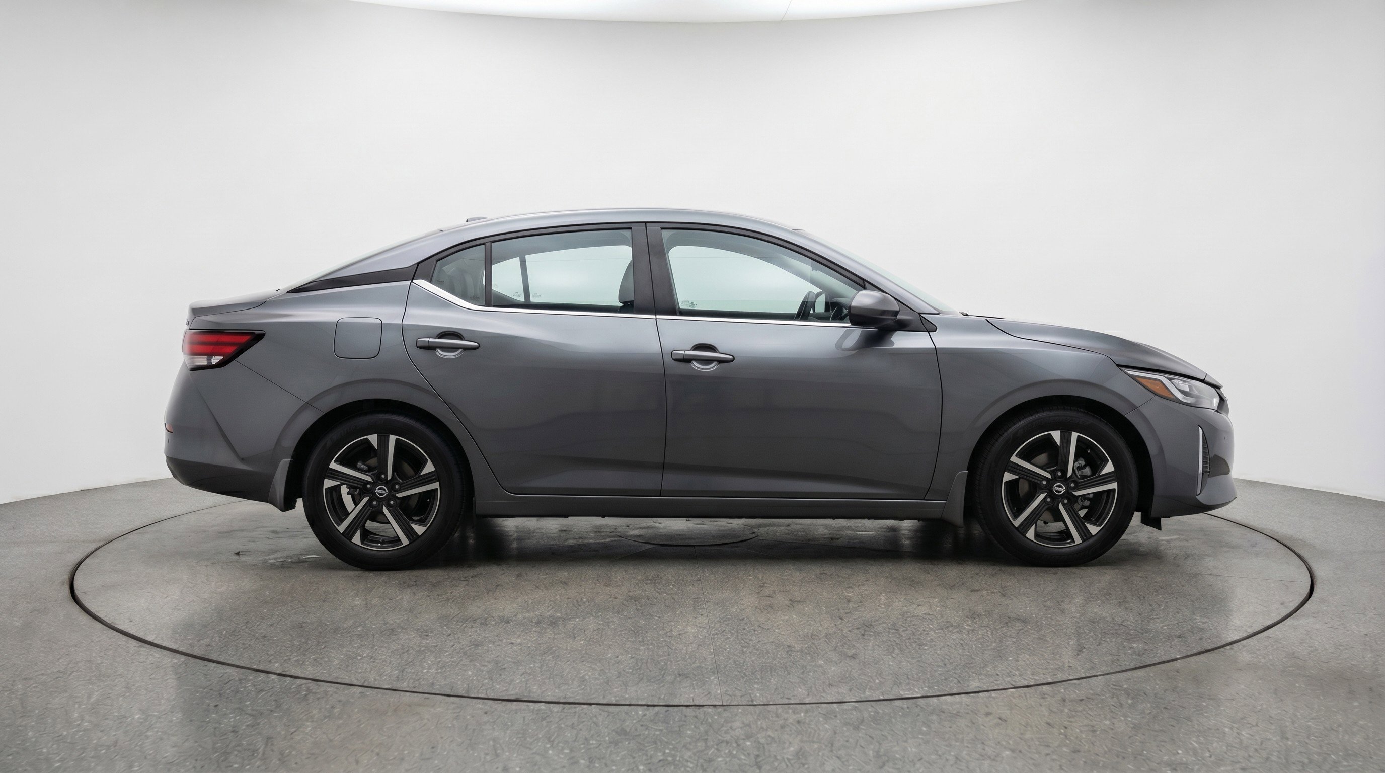 Used 2025 Nissan Sentra SV FWD image 11