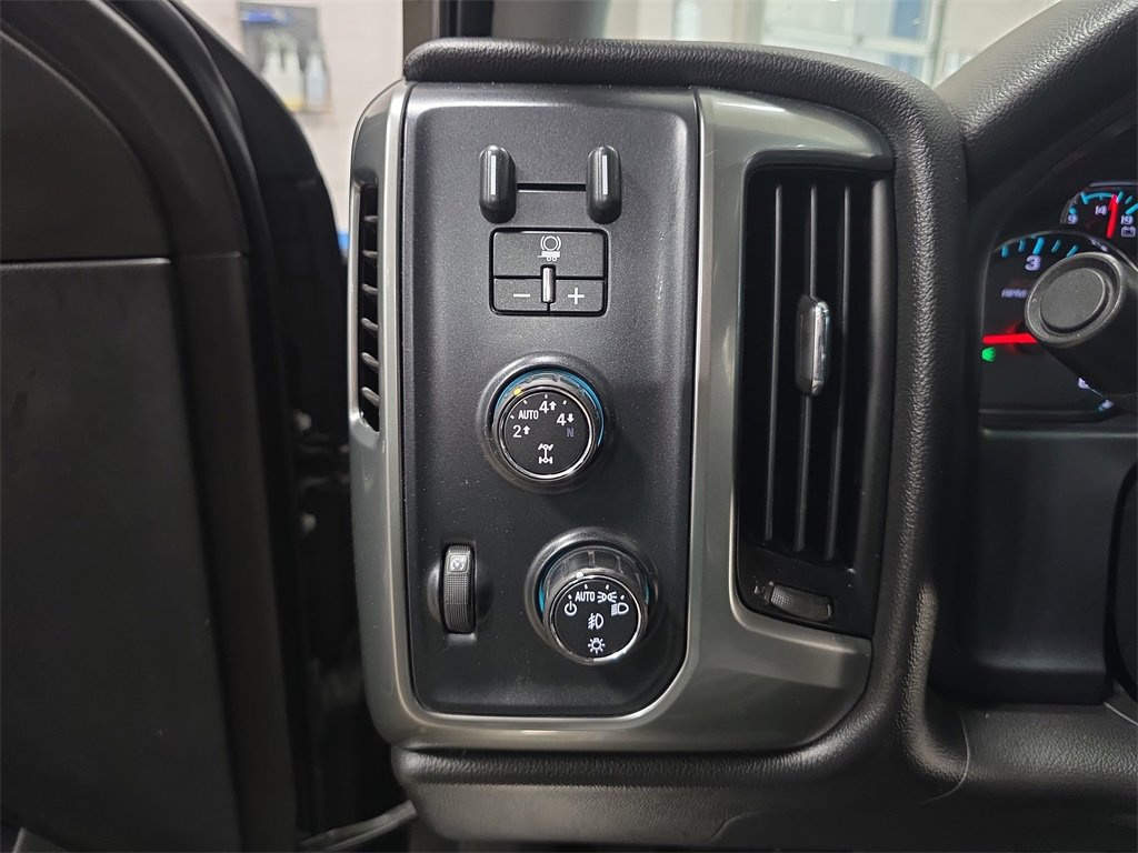 Used 2015 Chevrolet Silverado 1500 LT w/ Midnight Edition image 24