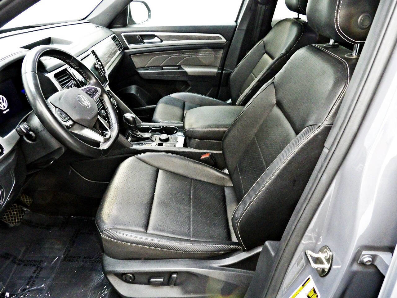 Used 2022 Volkswagen Atlas Cross Sport SE image 8