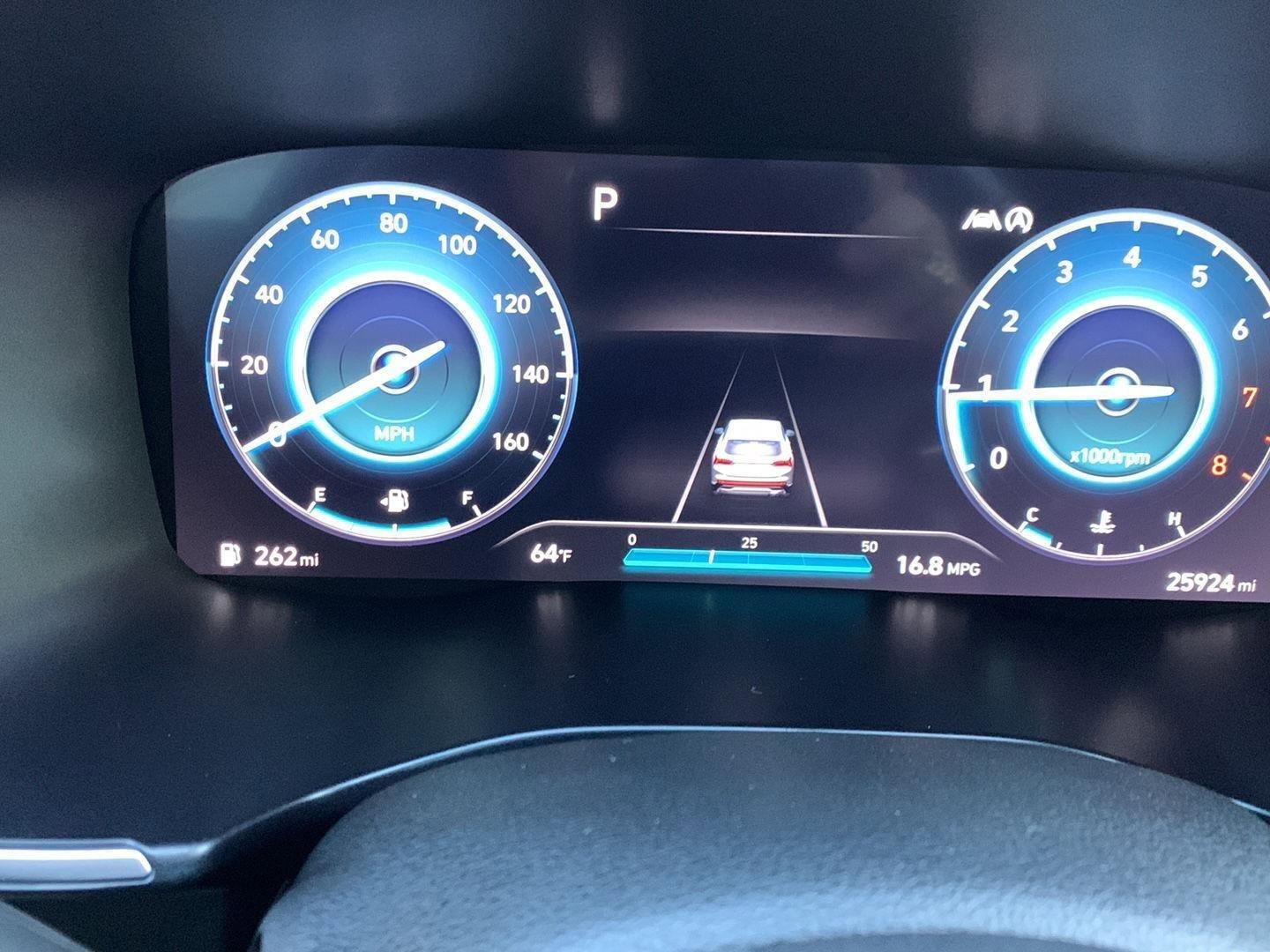 Used 2022 Hyundai Santa Fe Calligraphy image 9