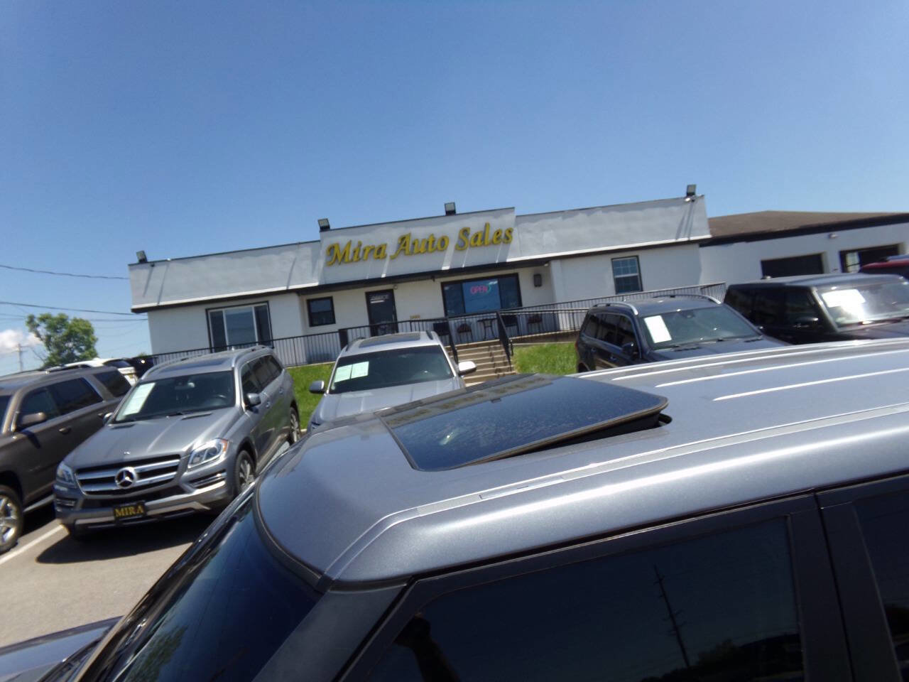 Used 2012 Land Rover Range Rover HSE image 5