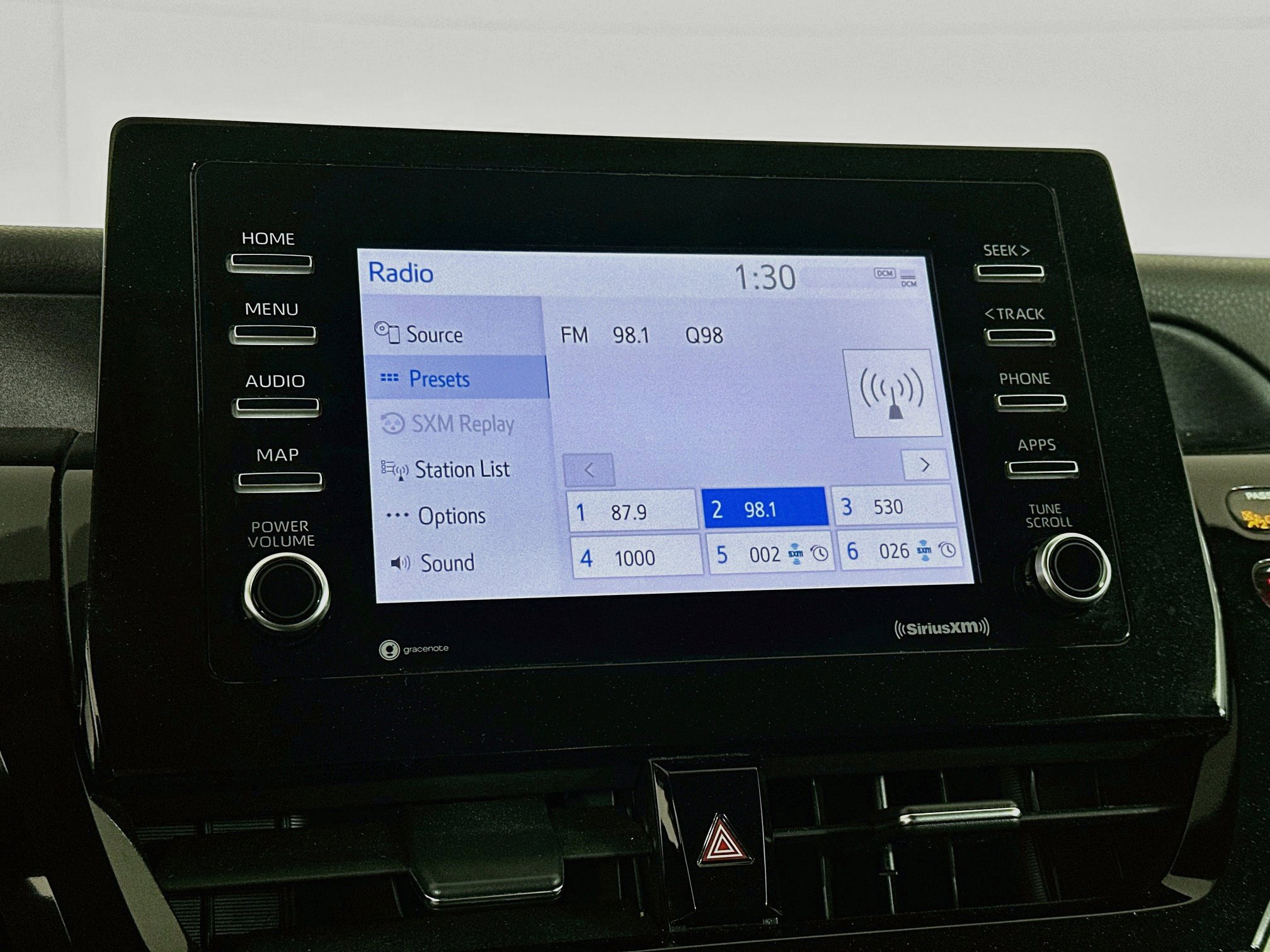 Used 2021 Toyota Camry LE FWD image 21