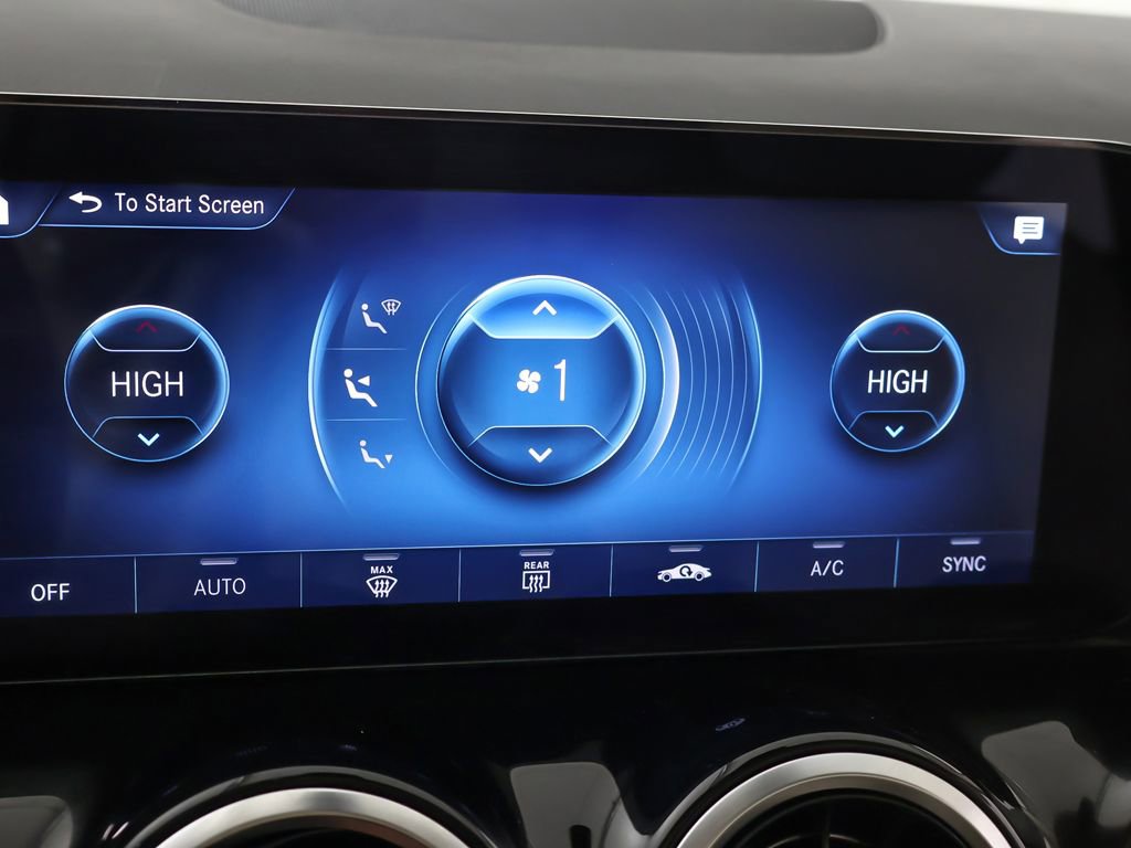 Used 2022 Mercedes-Benz GLA 250 4MATIC w/ Premium Package image 48