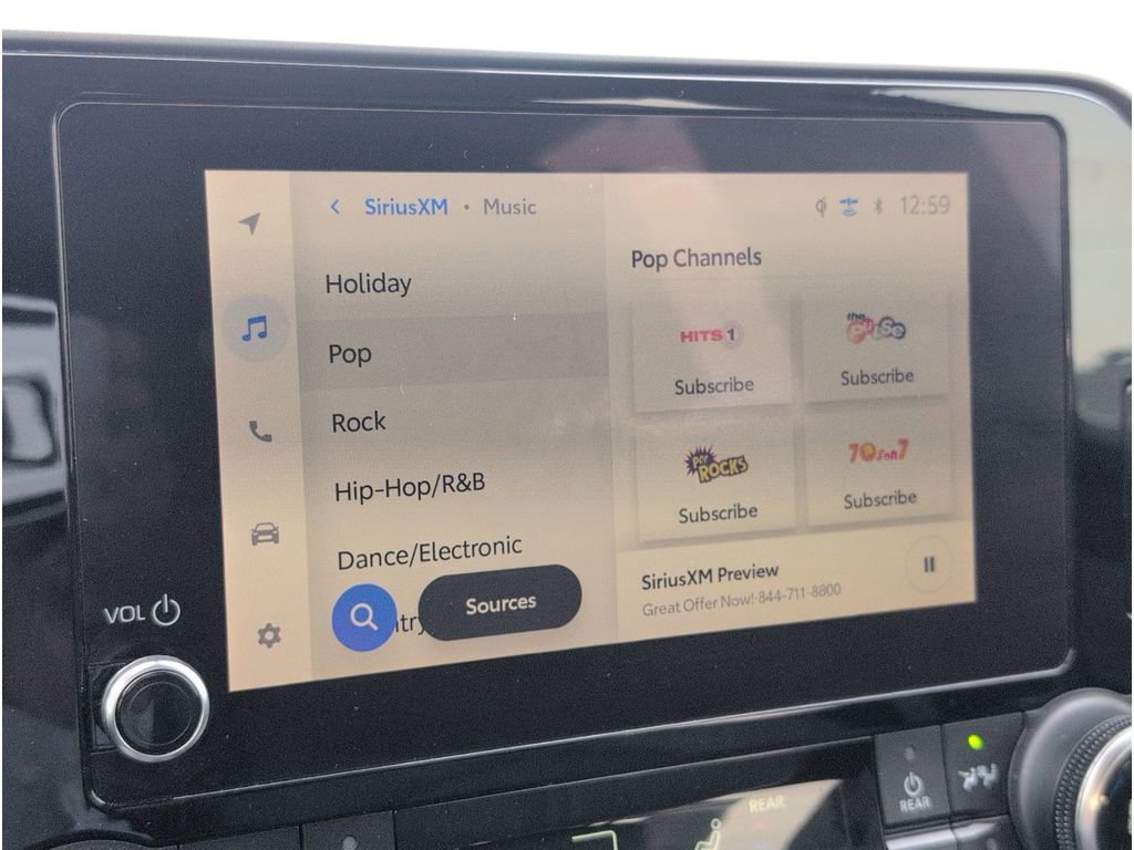 Used 2023 Toyota Highlander XLE image 14