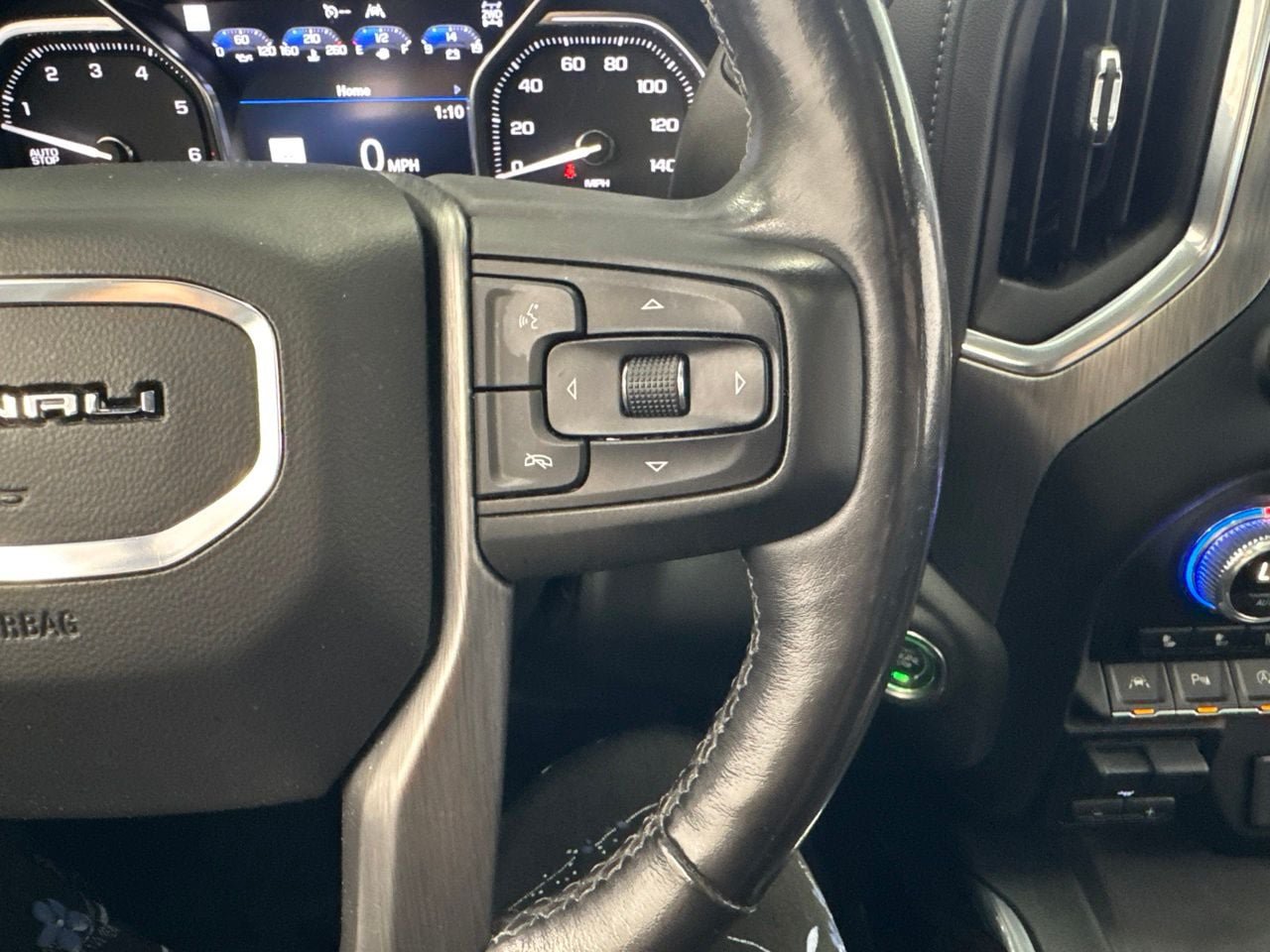 Used 2019 GMC Sierra 1500 Denali w/ Denali Ultimate Package AWD/4WD image 22
