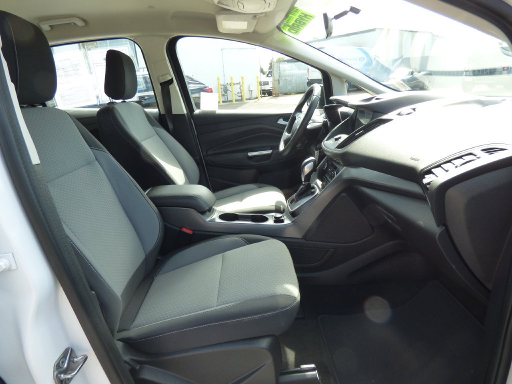 Used 2018 Ford C-MAX SE w/ Equipment Group 201A FWD image 15