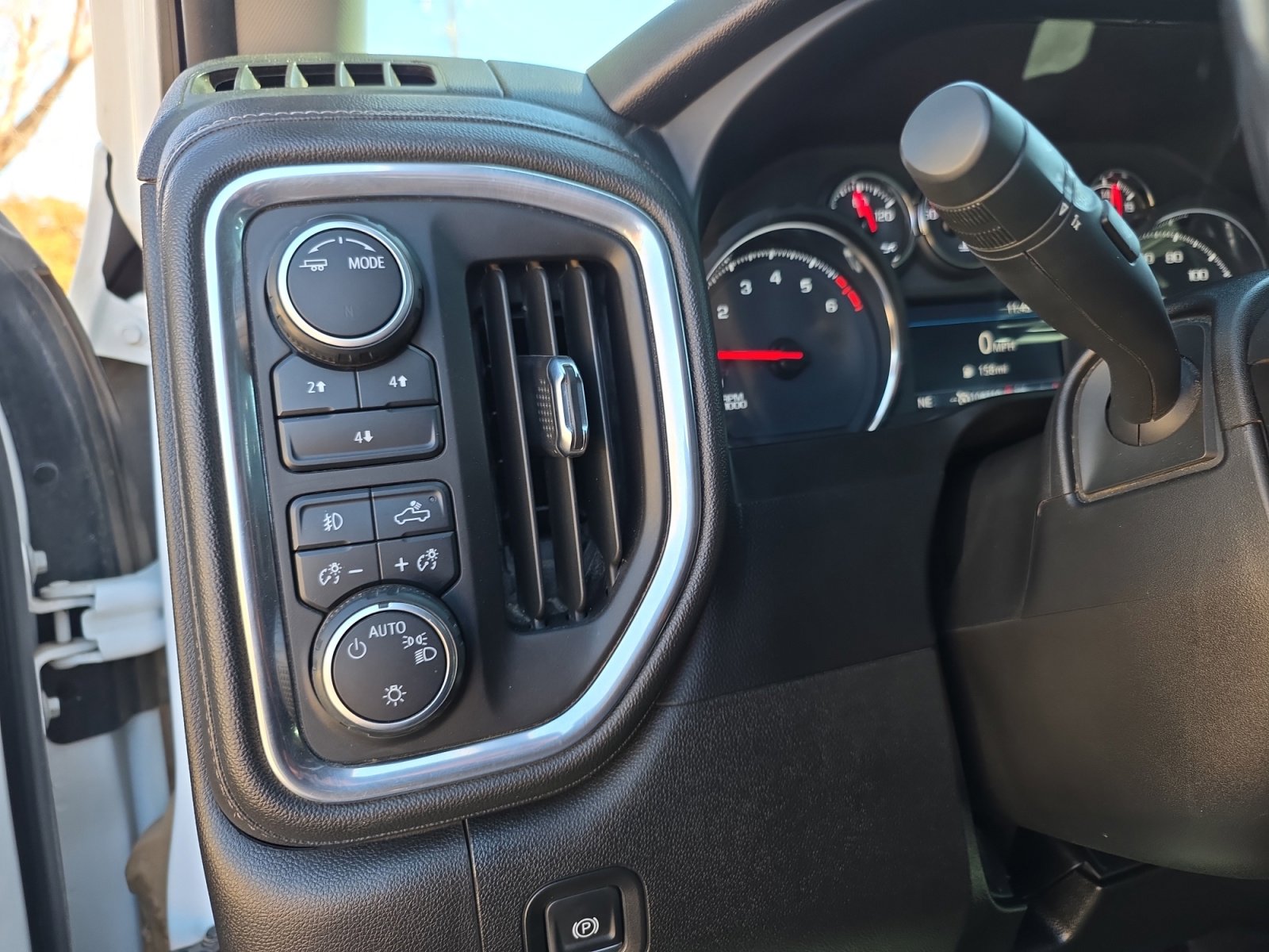 Used 2022 Chevrolet Silverado 2500 LT w/ Convenience Package image 22