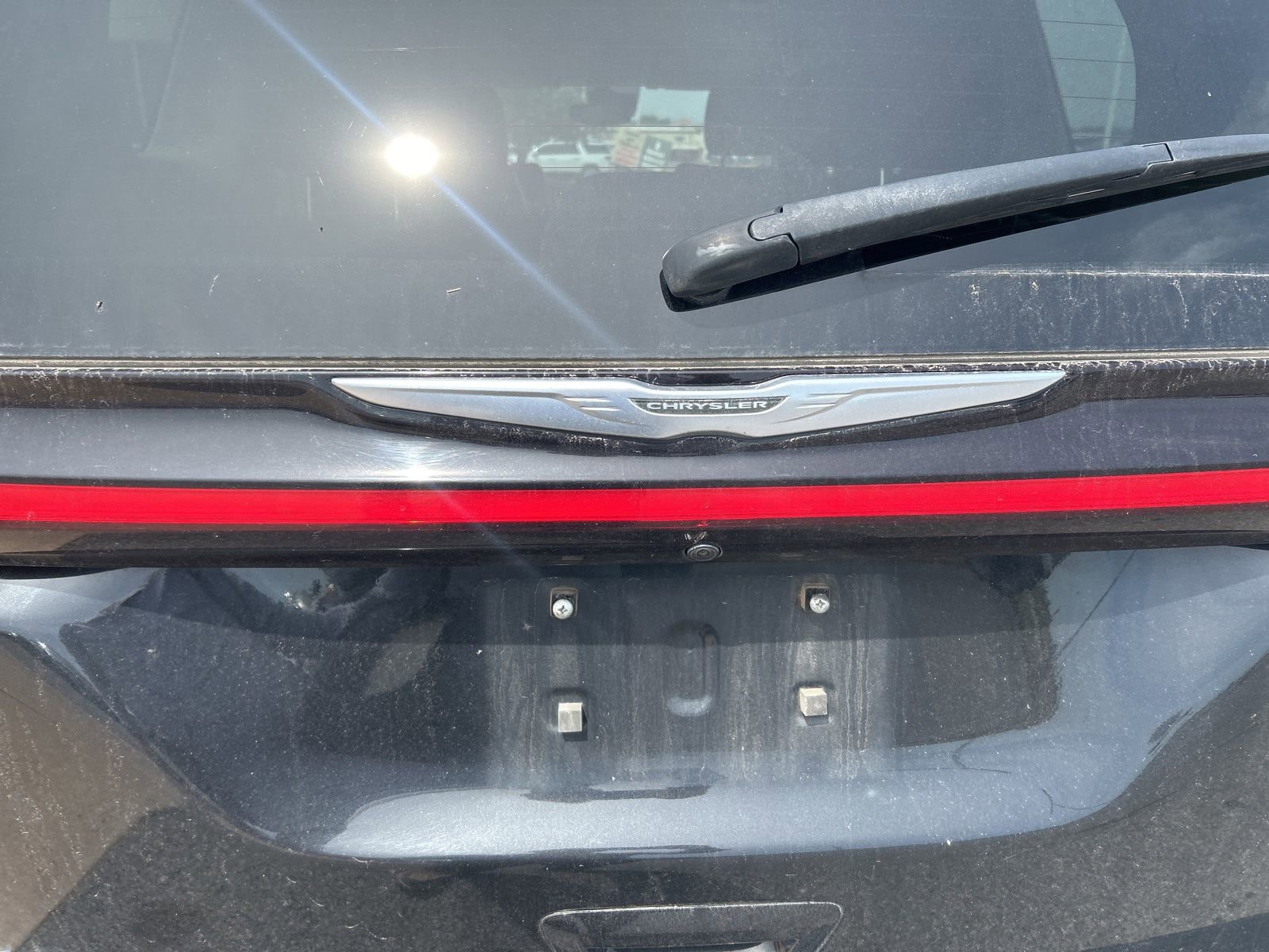 Used 2023 Chrysler Pacifica Touring-L FWD image 9