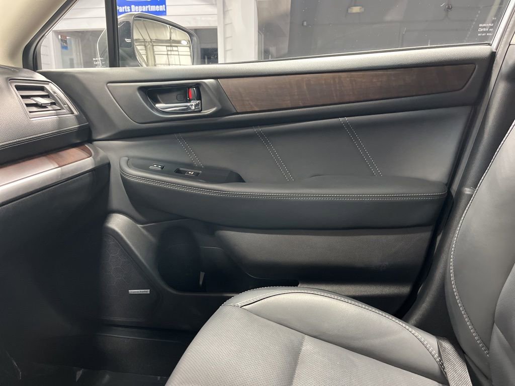 Used 2019 Subaru Outback 2.5i Limited image 16