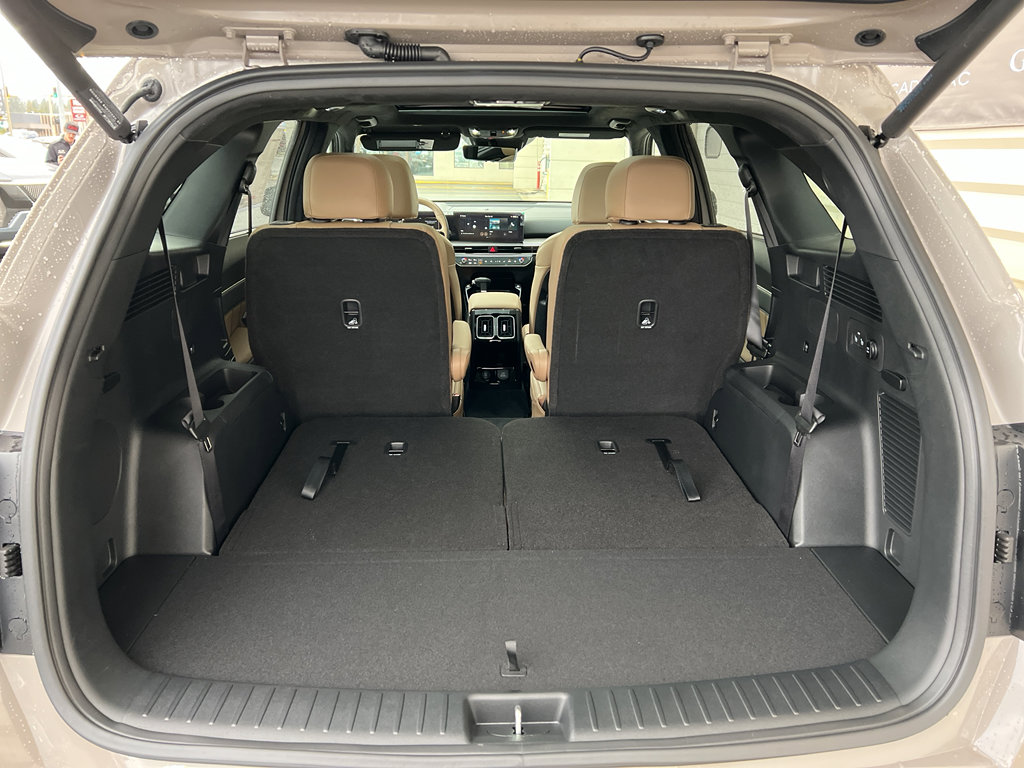 New 2026 Kia Sorento SX Prestige w/ Olive Brown Leather Package image 16