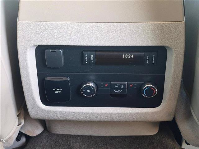 Used 2017 Lincoln Navigator Select RWD image 17