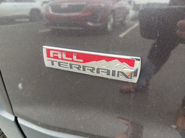 Used 2017 GMC Acadia SLT image 16