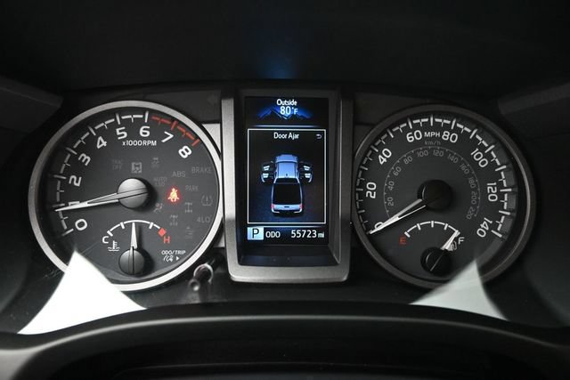 Used 2023 Toyota Tacoma TRD Off-Road w/ Black Out Package (TMS) AWD/4WD image 13