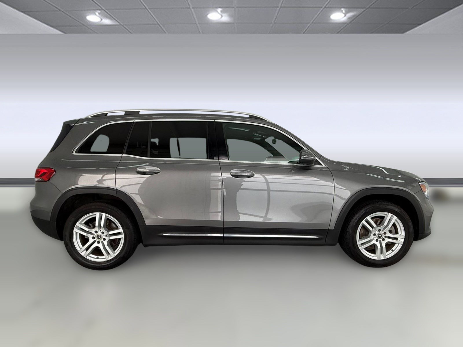 Used 2021 Mercedes-Benz GLB 250 4MATIC image 7