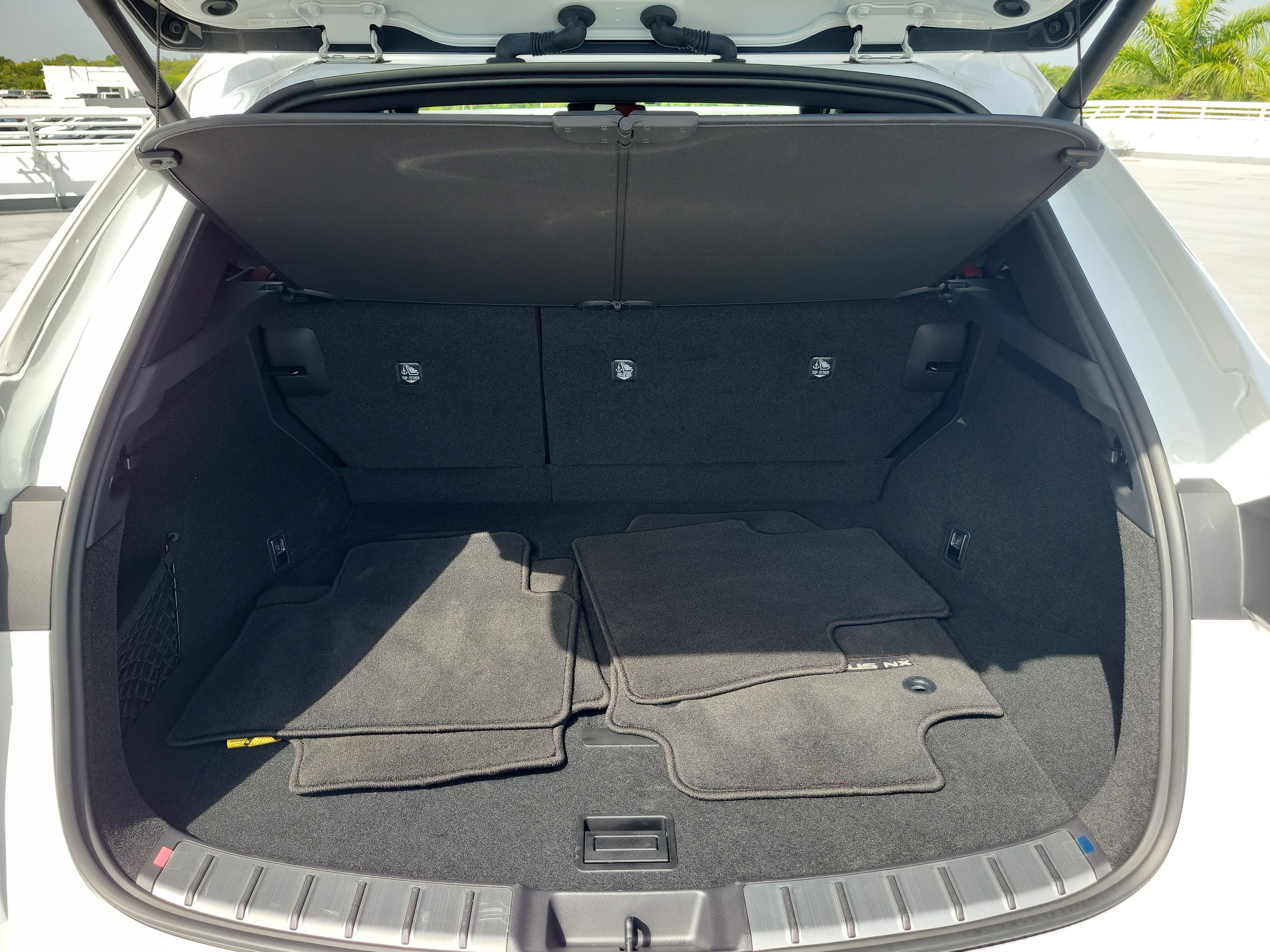 Certified 2025 Lexus NX 250 FWD w/ Towing Package (2000 Lbs) image 9