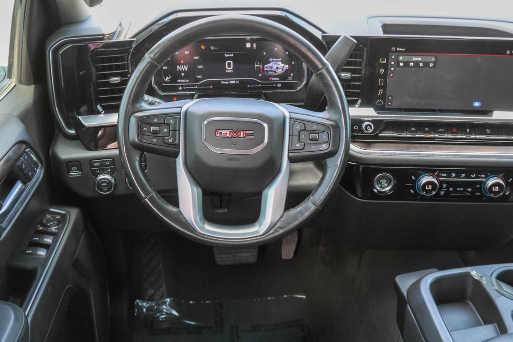 Used 2022 GMC Sierra 1500 SLT w/ X31 Off-Road Package AWD/4WD image 15