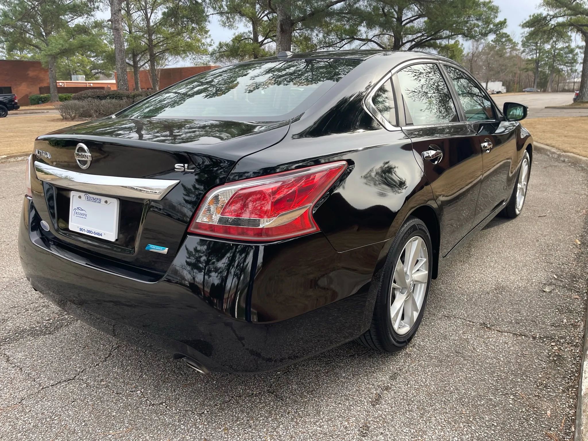 Used 2013 Nissan Altima 2.5 SL w/ Technology Pkg image 5