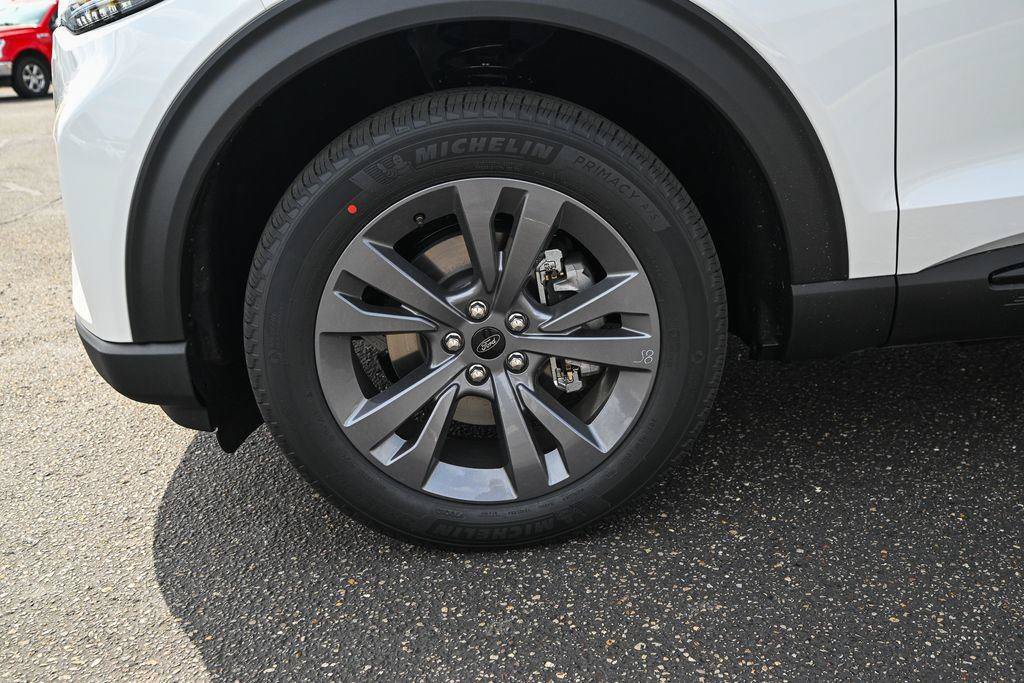 New 2026 Ford Explorer Active w/ Active Comfort Package AWD/4WD image 12