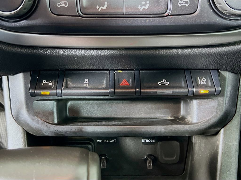 Used 2021 Chevrolet Colorado LT w/ Fleet Safety Package image 32