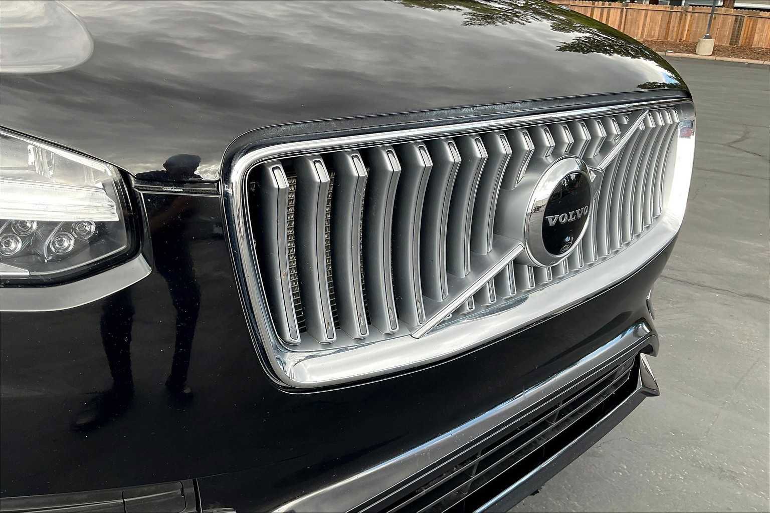 Used 2022 Volvo XC90 T8 Inscription image 34